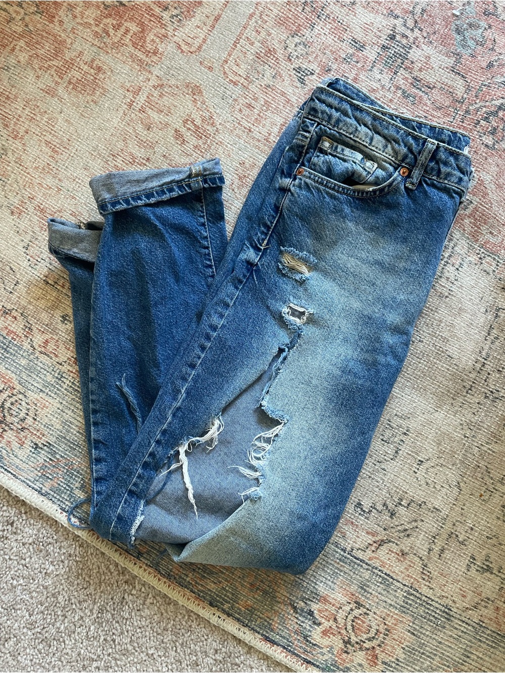 Forever 21 Distressed Denim Baggy‎ Jeans